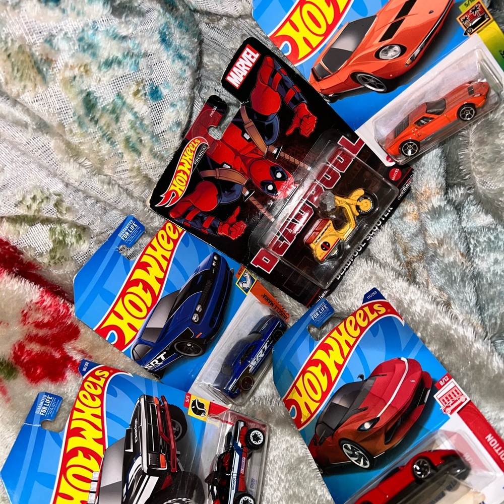 Hot Wheels Marvel Red and Blue Toy Car Collection